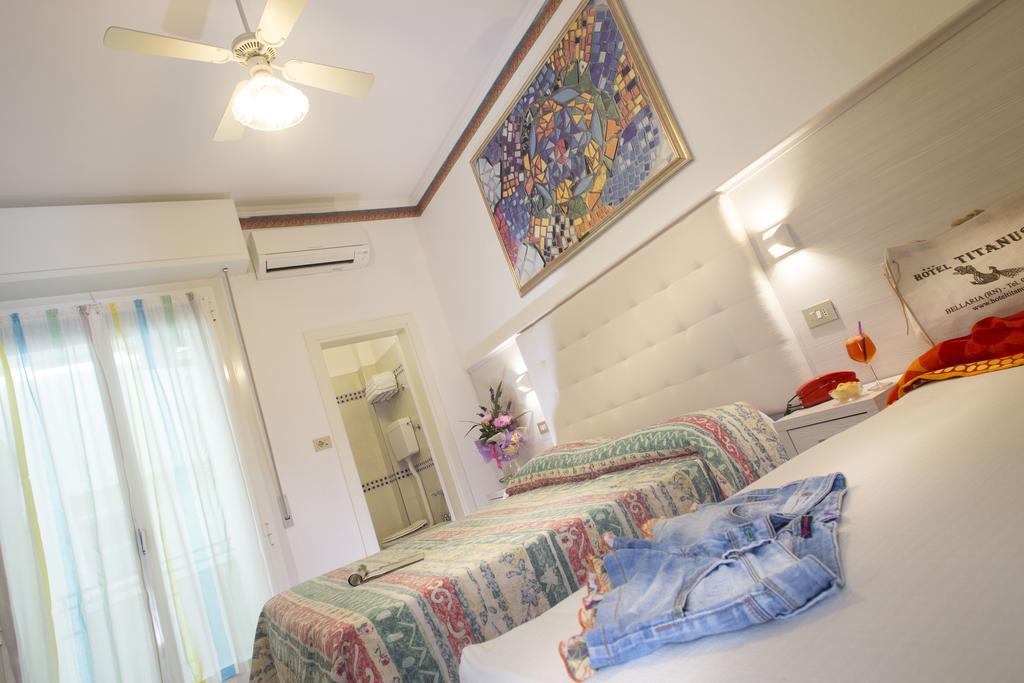 بيلاريا-إيجيا مارينا Hotel Titanus المظهر الخارجي الصورة