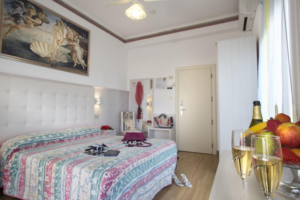 بيلاريا-إيجيا مارينا Hotel Titanus المظهر الخارجي الصورة